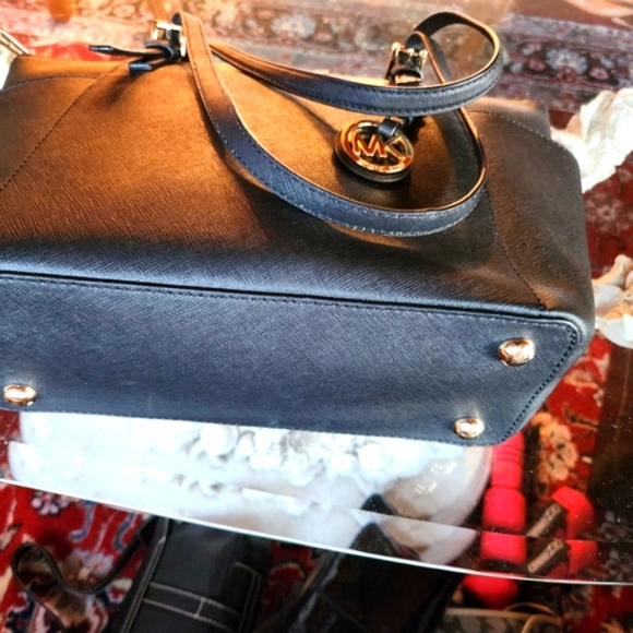 Michael Kors Shoulder Bag - Picture 4 of 4